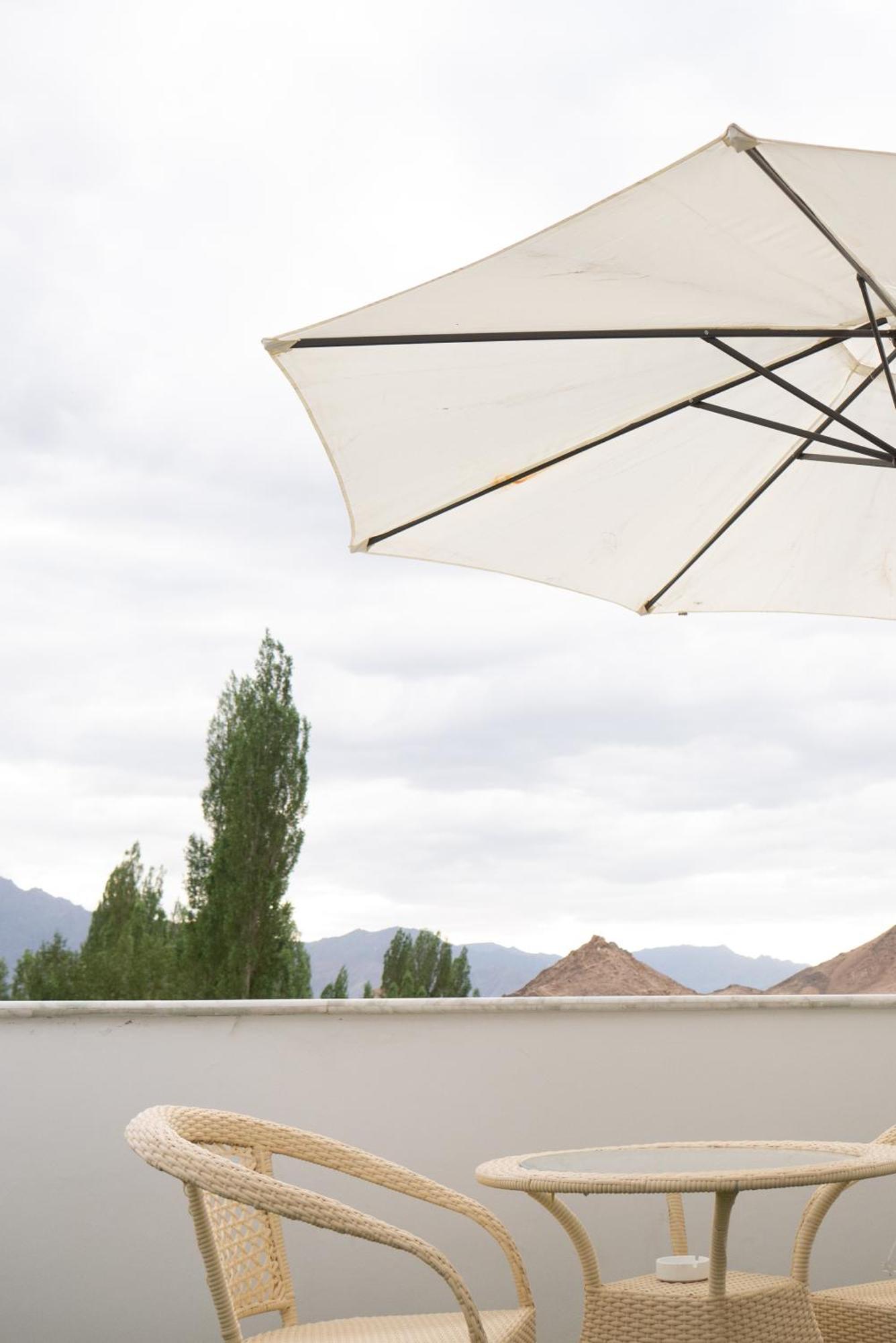Angkasa Ladakh Resort Leh Bagian luar foto