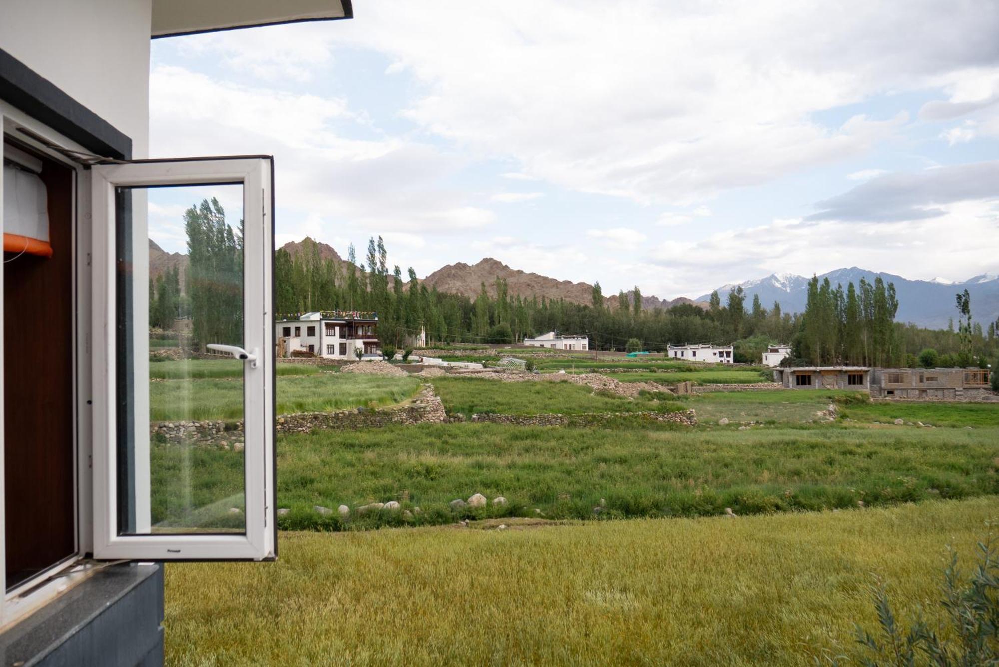 Angkasa Ladakh Resort Leh Bagian luar foto