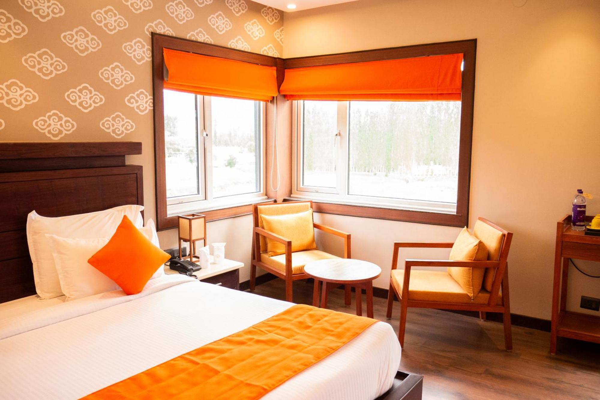 Angkasa Ladakh Resort Leh Bagian luar foto